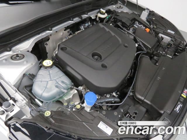 Volvo XC40 B4 Ultra Bright, 2025 6