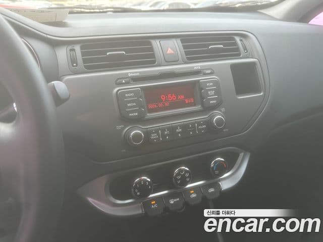 Kia All New Pride Deluxe, 2014 12