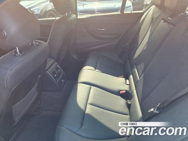 BMW 3시리즈 (F30), 2018 16