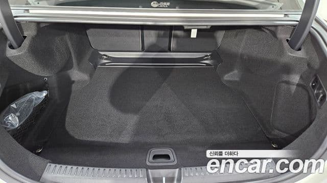 Mercedes-Benz E-класс W214 Exclusive, 2024 11