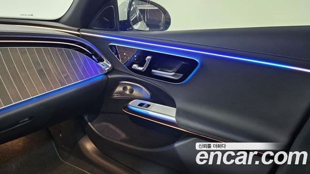 Mercedes-Benz E-класс W214 Exclusive, 2024 13
