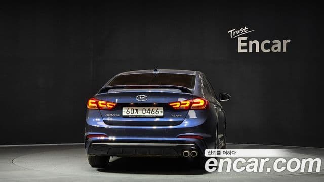 Hyundai Avante AD Extreme Selection, 2017 4