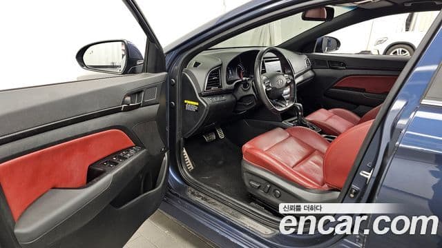 Hyundai Avante AD Extreme Selection, 2017 10