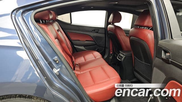 Hyundai Avante AD Extreme Selection, 2017 12