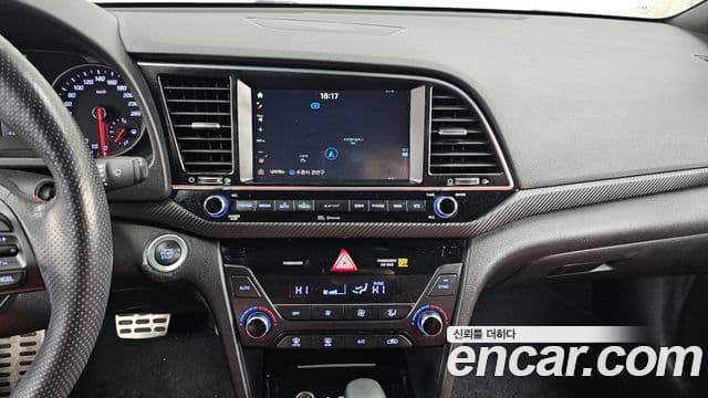 Hyundai Avante AD Extreme Selection, 2017 14