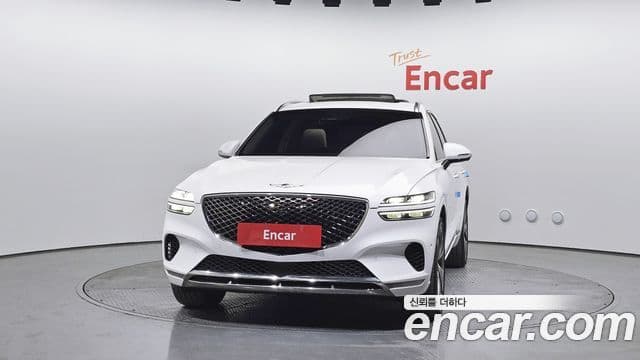 Genesis GV70, 2021 3