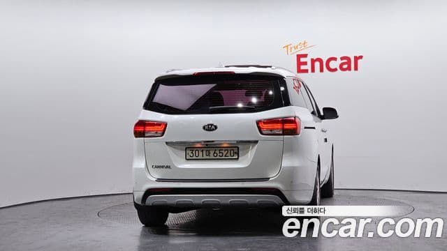 Kia All New Carnival Prestige, 2017 4