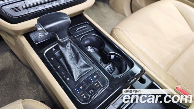 Kia All New Carnival Prestige, 2017 9