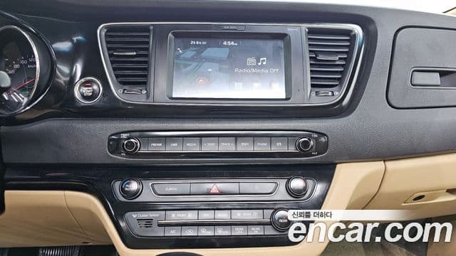 Kia All New Carnival Prestige, 2017 15