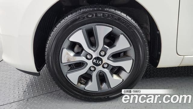 Kia The / новый New Morning Luxury, 2016 все фото