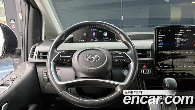 Hyundai Staria Modern, 2023 14