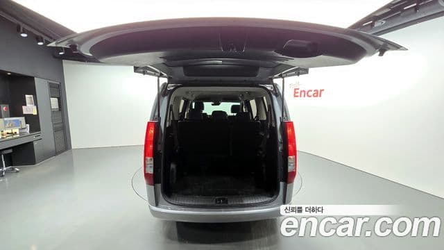 Hyundai Staria Modern, 2023 20