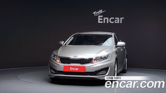 Kia K5 2.0 Deluxe, 2011 3