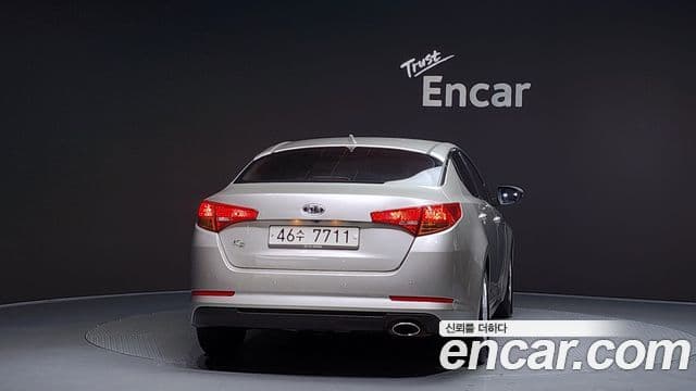 Kia K5 2.0 Deluxe, 2011 4