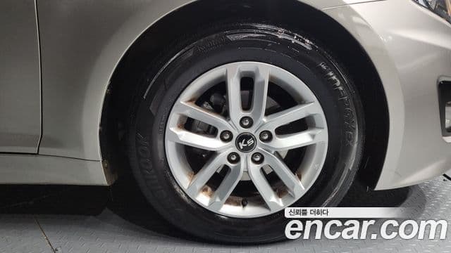 Kia K5 2.0 Deluxe, 2011 все фото