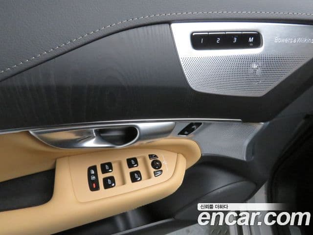 Volvo XC90 2세대 T8 Ultimate Bright гибрид, 2024 11