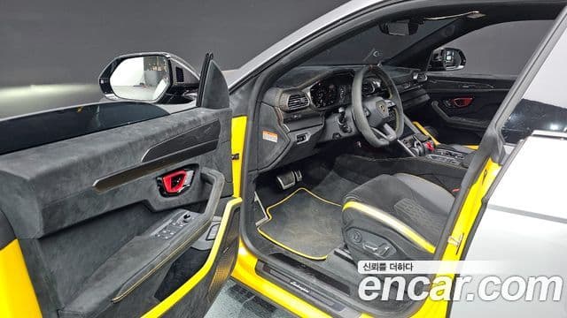 Lamborghini Urus 4.0 V8 Performante, 2024 10