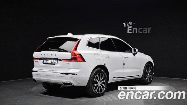 Volvo XC60 2세대 T8 Inscription, 2021 2