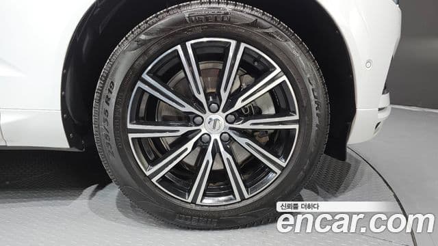 Volvo XC60 2세대 T8 Inscription, 2021 все фото