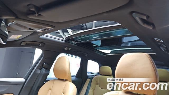 Volvo XC60 2세대 T8 Inscription, 2021 19