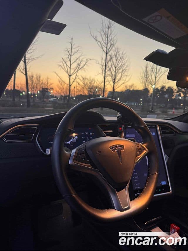 Tesla модель S, 2017 10