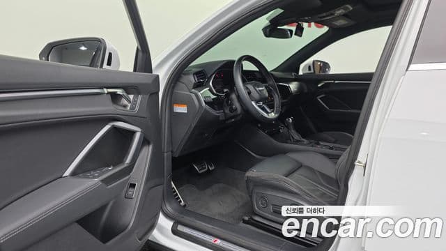 Audi Q3 (F3) 35 TDI Premium Sportback, 2023 12