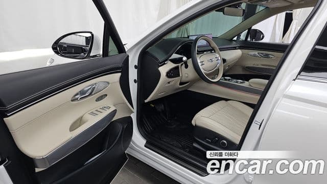 Genesis GV70, 2024 10