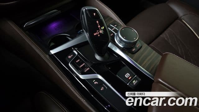 BMW 5시리즈 (G30) 520d M Sport Plus, 2018 9