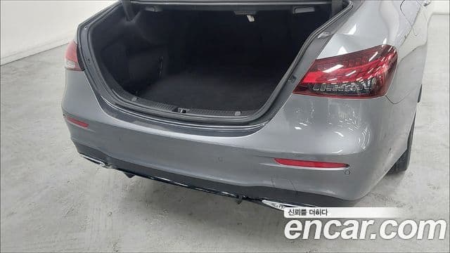 Mercedes-Benz E-класс W213 AMG Line, 2023 11