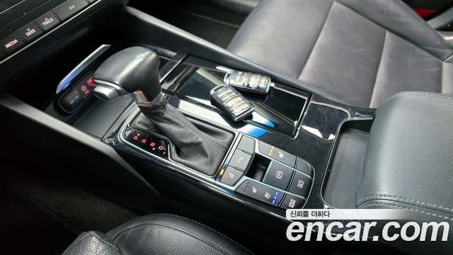 Kia All New K7 3.0 LPI Luxury (арендный автомобиль), 2017 9