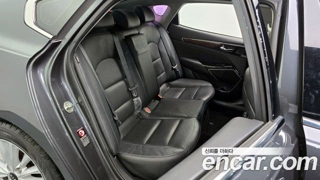 Kia All New K7 3.0 LPI Luxury (арендный автомобиль), 2017 12