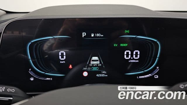 Kia D All New Niro Prestige, 2022 8