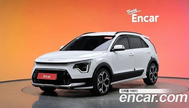 Kia D All New Niro Prestige, 2022 1