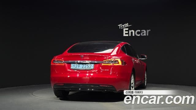 Tesla модель S Long Range, 2020 4