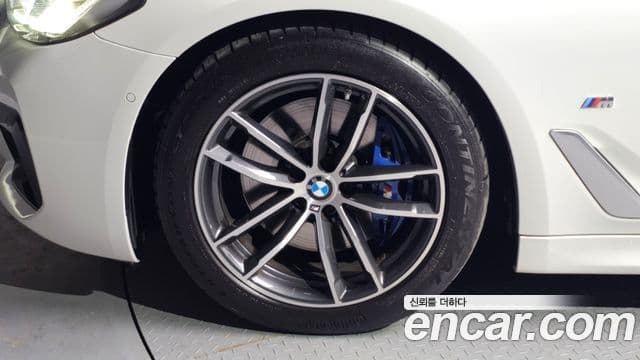 BMW 5시리즈 (G30) 520i M Sport, 2022 все фото