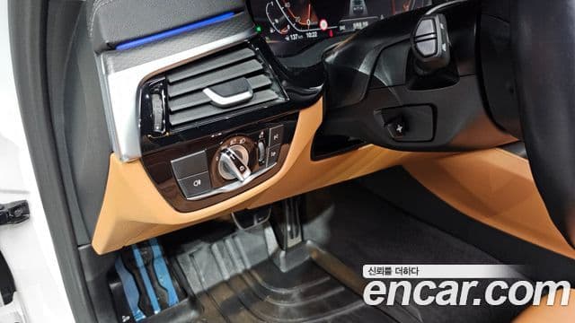 BMW 5시리즈 (G30) 520i M Sport, 2022 17