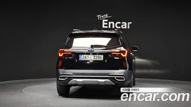 Kia Seltos Signature, 2022 4
