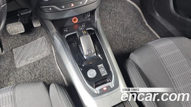 Peugeot 308 2세대 1.5 BlueHDi Allure, 2019 9