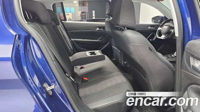 Peugeot 308 2세대 1.5 BlueHDi Allure, 2019 12