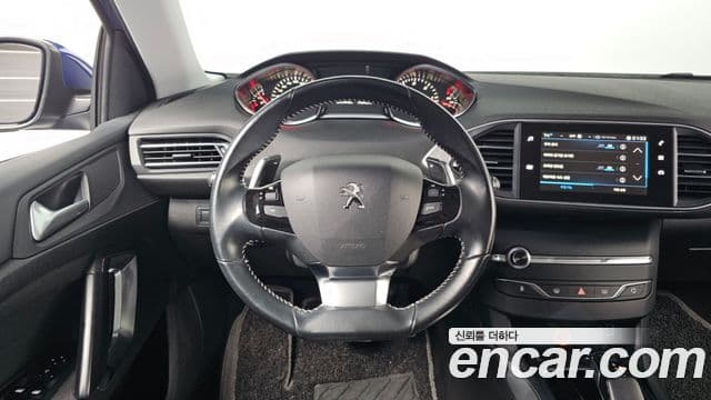 Peugeot 308 2세대 1.5 BlueHDi Allure, 2019 13