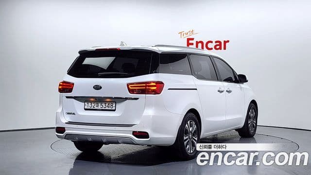 Kia The / новый New Carnival Luxury, 2019 2
