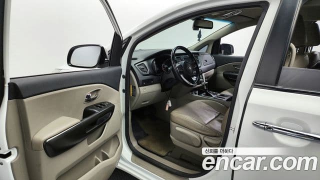 Kia The / новый New Carnival Luxury, 2019 10