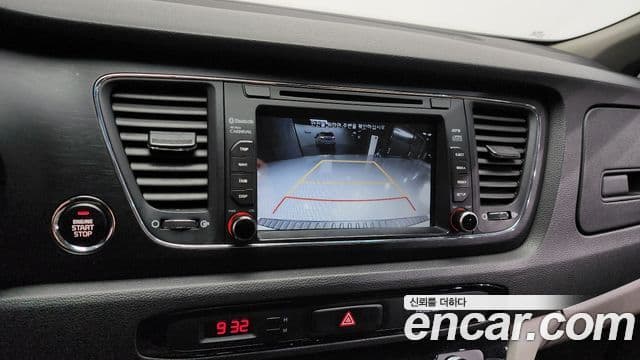 Kia The / новый New Carnival Luxury, 2019 15