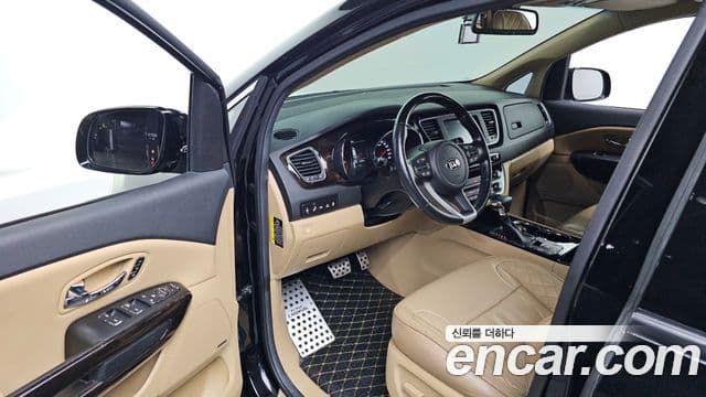 Kia The / новый New Carnival Special, 2019 10