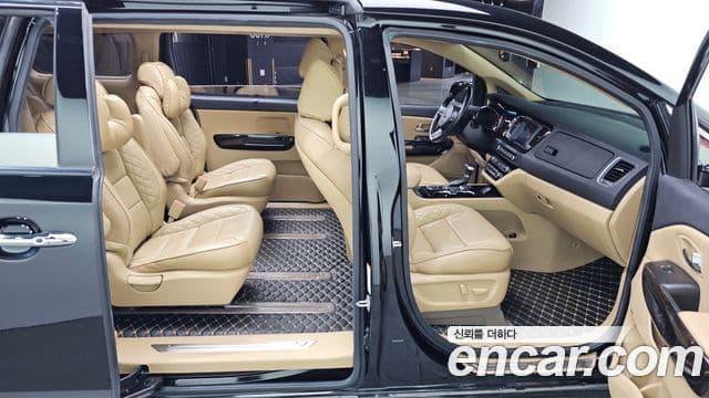 Kia The / новый New Carnival Special, 2019 12