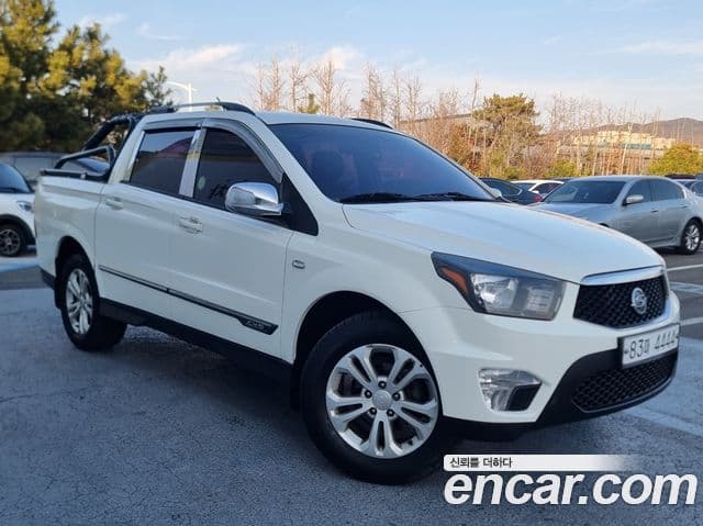 KG모빌리티(SsangYong) Korando Sport Club, 2015 3