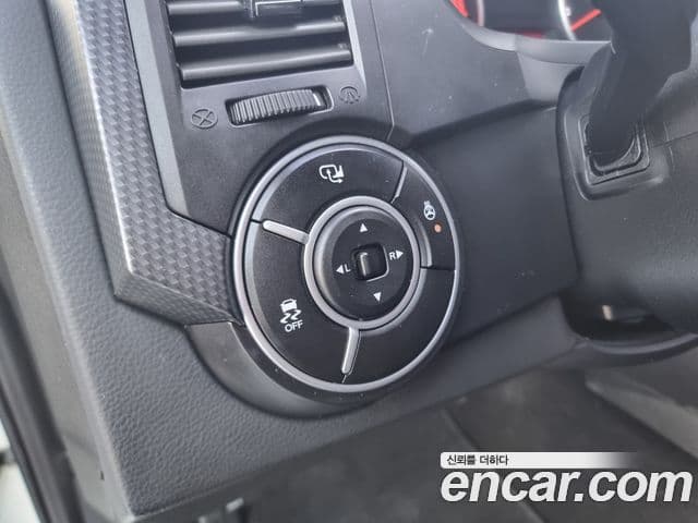 KG모빌리티(SsangYong) Korando Sport Club, 2015 14