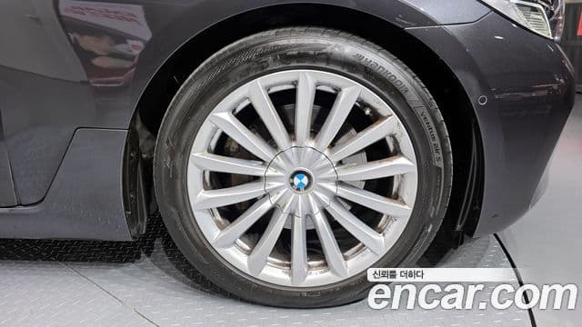 BMW 6시리즈 GT (G32) Luxury, 2023 все фото