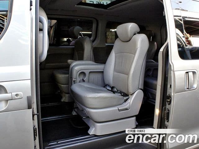 Hyundai Grand Starex Premium, 2012 11