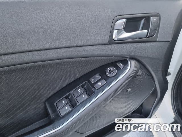 Kia The / новый New K5 Noblesse, 2014 15